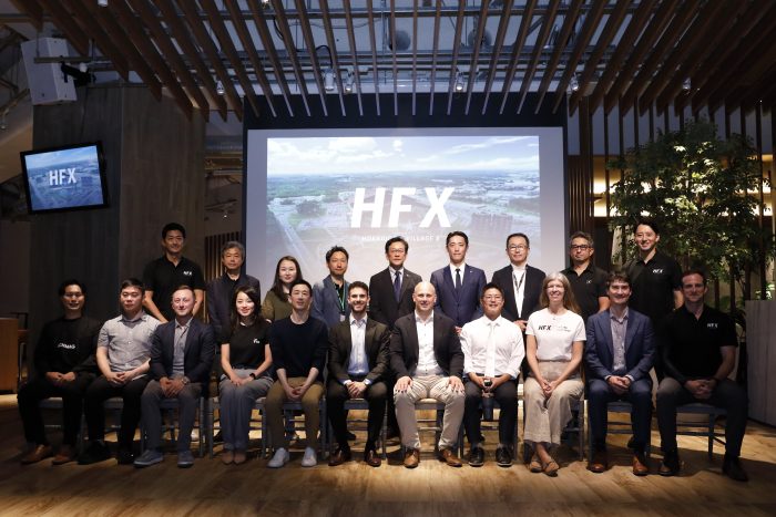 HFX採択スタートアップ11社を北海道に招きキックオフウィークを開催。地元中学校でのワークショップや現地視察、企業面談等を実施。