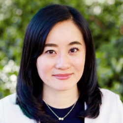 三浦 茜 Director of Marketing  